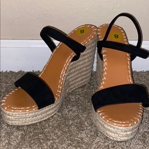 Wild Diva - Wedges - size 8